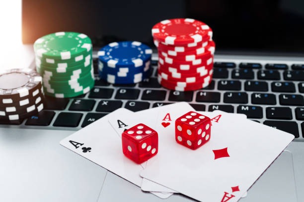 Live chat support interface on aston bet platform
